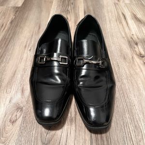 Men’s black dress shoes